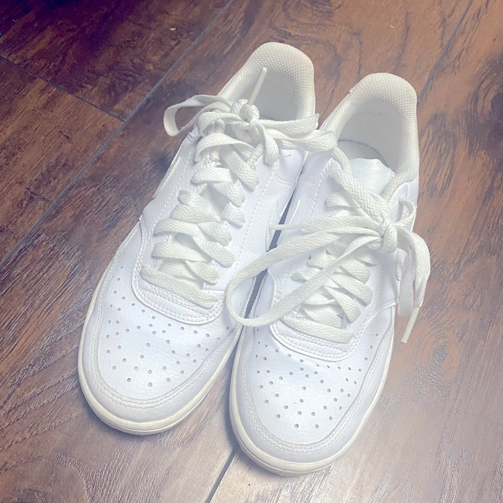 Nike shoes size 6.5